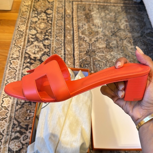 Hermès Oasis Sandals Rose Jaipur Calfskin - Picture 7 of 7